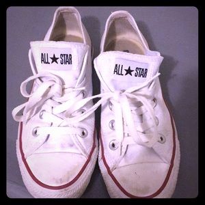 White converse-fits 7 to 7 1/2